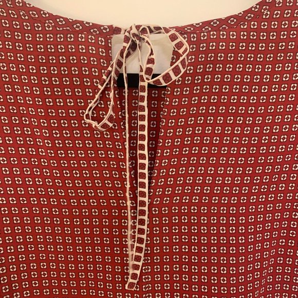 Madewell Red Print Silk Tee w/ Tie Back - Picture 6 of 8